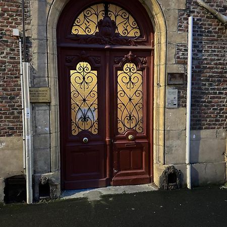 Superbe T2 A 200M De La Place Ducale Charleville-Mézières Exteriör bild